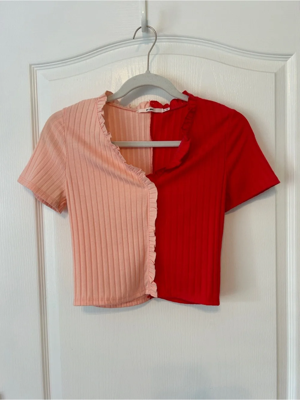miami Pink & Red Colorblock Ruffle-Trim Ribbed Crop Top - Picture 1 of 4